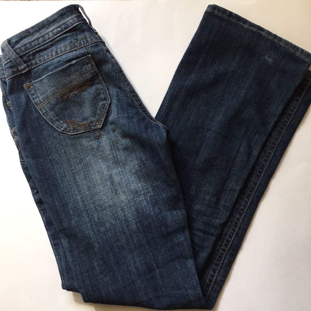 Mudd Jeans Size 5 very BOOTY flattering